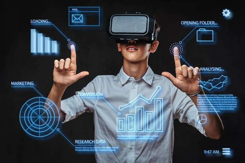 Perkembangan Teknologi Digital Di Indonesia Tahun 2025: Transformasi Menuju Indonesia Emas 2045