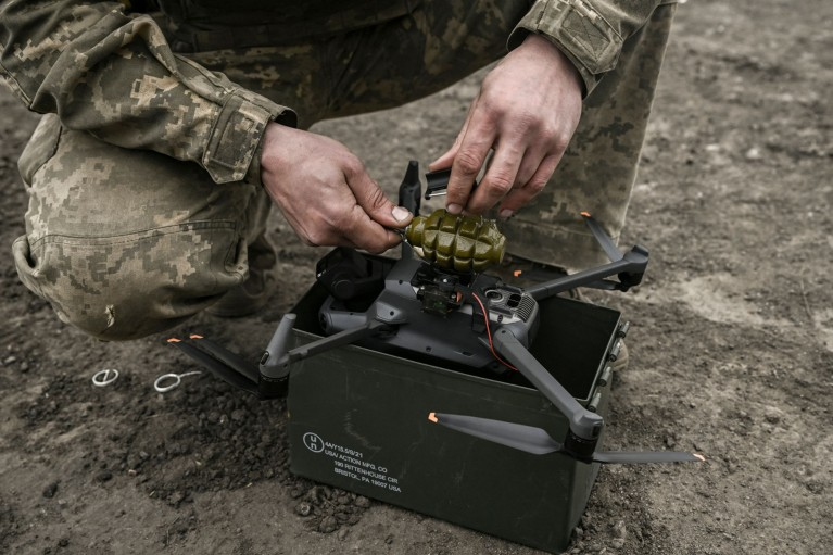 AI dan Drone Wajah Baru Teknologi Militer yang Mengubah Strategi Pertahanan Global